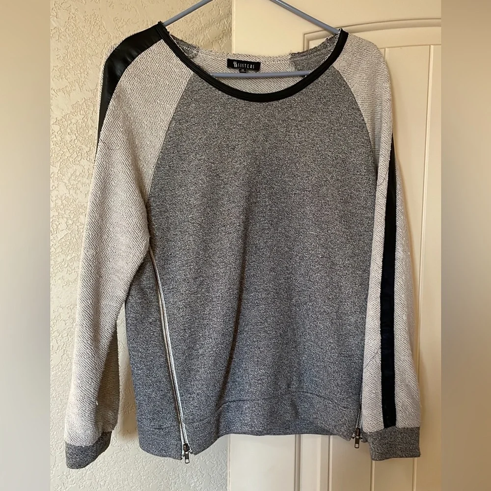 Sweater - Picture 1 of 1